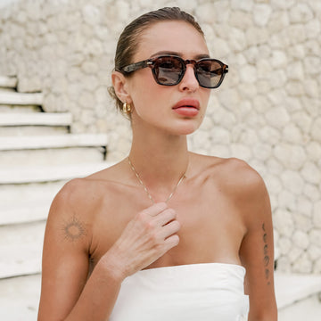 Women Men Polarized Square Sunglasses SJ2382 | SOJOS VISION display picture 1